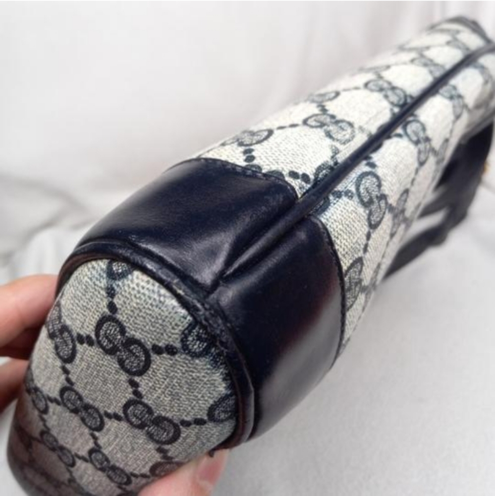 Authentic Vintage Gucci GG Monogram Supreme Britt Blondie Bucket Shoulder Bag - Picture 7 of 11